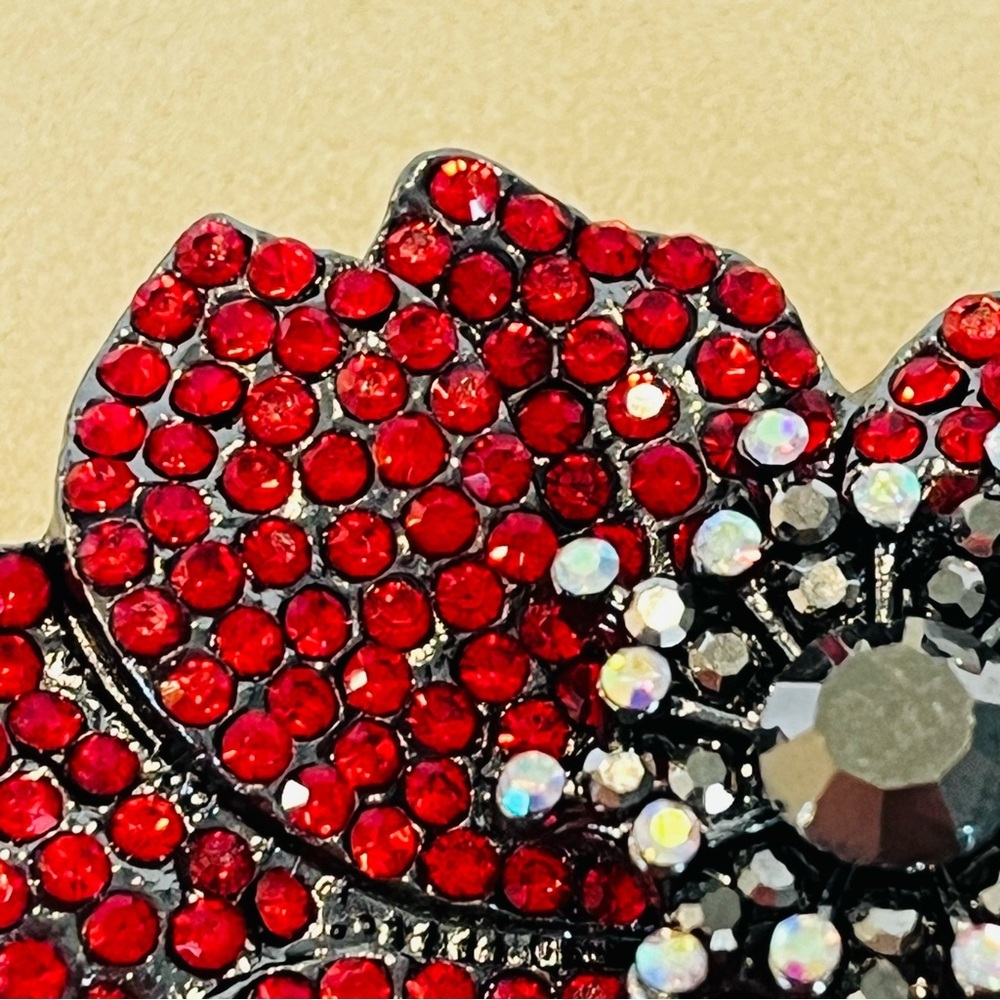 Vintage Red and Teal Crystal Poppy Brooch with Magnetic Clasp - Picture 5 of 7